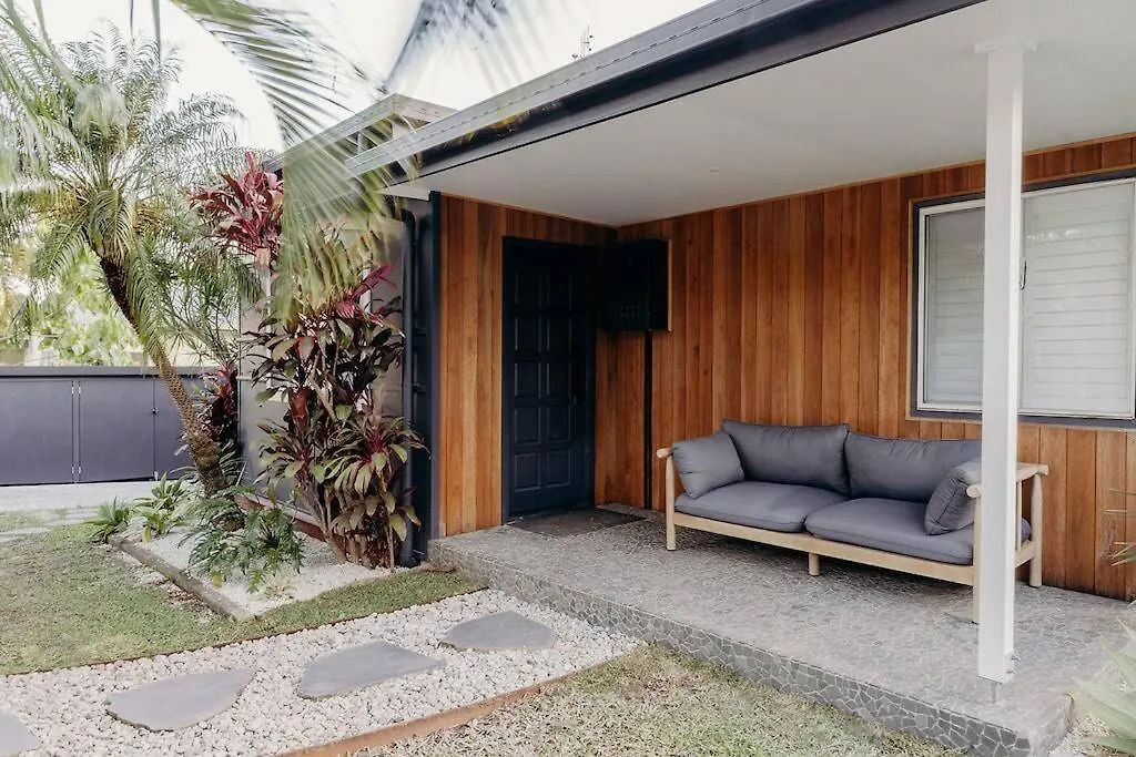 Fuller Holidays - Byron Soul - 40 Bangalow Road Byron Bay 0*,  Australia